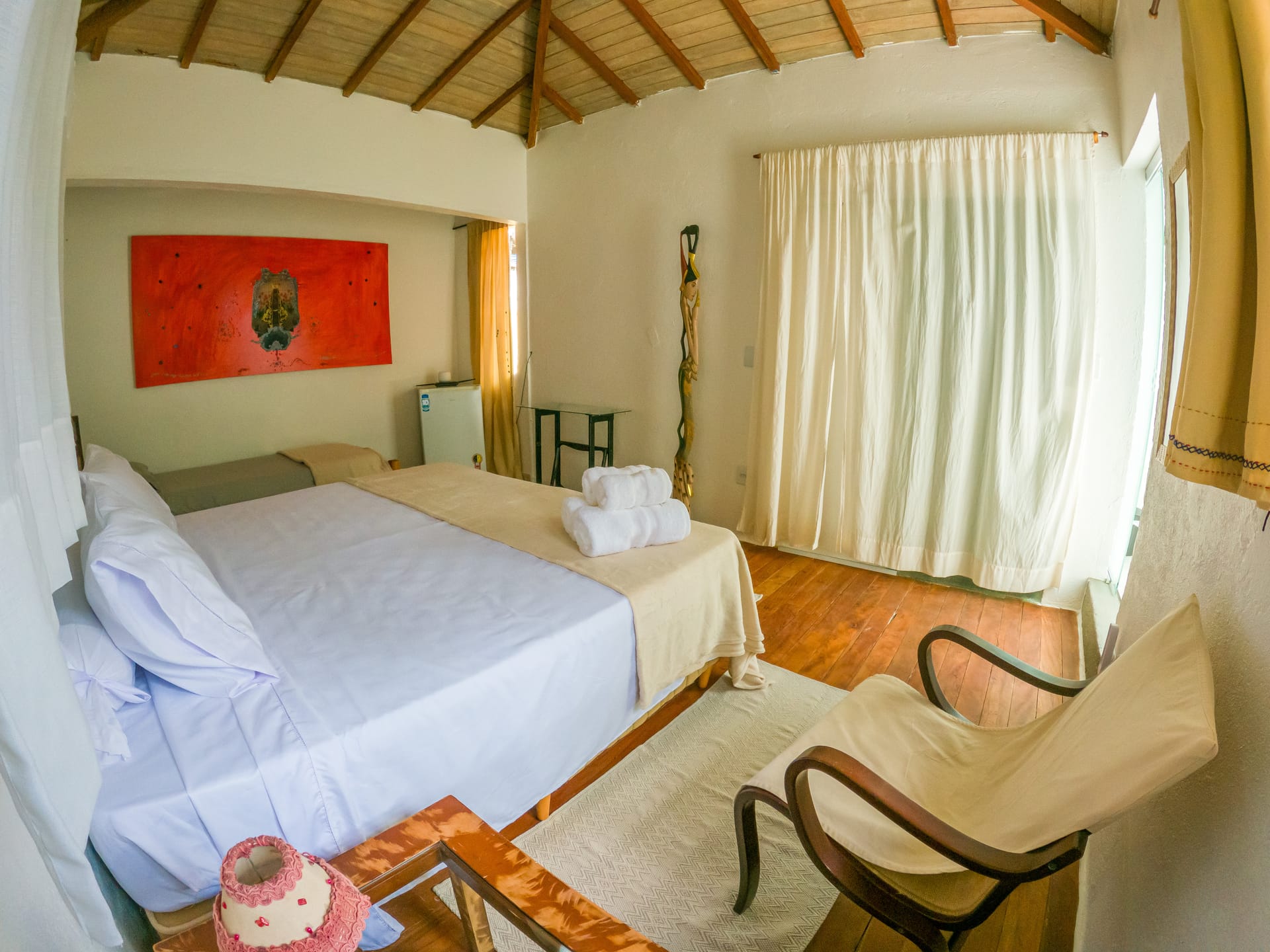 Sun Suite com banheiro ao ar livre único com teto de vidro